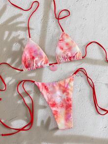 PEPPERMOLLY Ensemble de bikini floral rose populaire, printemps-été 2026. Imprimés tropicaux vibrants et accessoires de marque. Design unique et sexy avec une coupe flatteuse. Essentiel pour l'été, maillot de bain de plage et de piscine