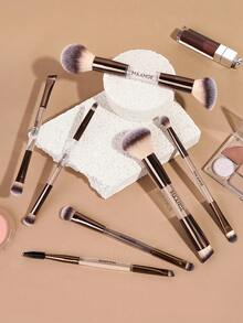 MAANGE Bộ cọ trang điểm đa năng hai đầu mềm mại 7/8 món, bao gồm cọ mặt, cọ phấn phủ, cọ má hồng, cọ che khuyết điểm, cọ tạo khối, cọ mũi, cọ phấn mắt, cọ chi tiết, cọ nền, cọ highlight. Lông tổng hợp chất lượng cao, phù hợp cho trang điểm mặt hàng ngày, có thể dùng cho các sản phẩm dạng lỏng, kem và phấn. Có thể dùng để chấm, tán và làm sạch da mặt. Phụ kiện làm đẹp và trang điểm, món quà tuyệt vời dành cho phụ nữ và các cô gái. Quà tặng, cọ trang điểm chuyên nghiệp, bộ trang điểm hoàn chỉnh. - Nhiều màu - Xem 6