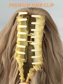 爪形马尾假发，金色，26英寸，水波纹耐热纤维合成马尾假发，适合女性在圣诞节、万圣节、音乐节、派对和日常使用。 - 金色 - 查看 9