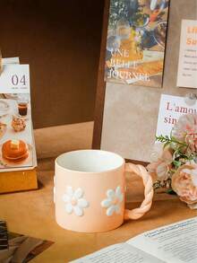 1pc 3D Embossed Ceramic Mug, French Countryside Style, Soft Pink/Yellow Body With White Daisy Pattern, Braided Handle, Rounded Rim, Suitable For Hot Beverages, Breakfast Milk Cup, Coffee Cup, Mother's Day Gift/Afternoon Tea With Friends, All Seasons