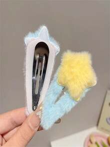 2pcs Cute Fluffy Star Y2K Hair Clips, Faux Rabbit Fur Sweet Bangs Side Hair Clips, BB Clips Hair Accessories, Claw Clips, Hair Slide, Hair Barrettes - Multicolor - View 3