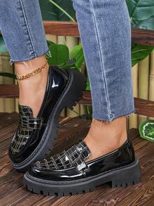 Round Toe Thick Sole Casual Versatile Slip-On Comfortable Non-Fatiguing 2026 New Arrival Gold Pebble Texture Design Loafers, Suitable For Students And Daily Wear With Dresses, Women Shoes - Black - View 2