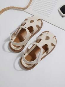 1 Pair Summer New Girls Sandals, Toddler/Kids Woven Closed Toe Soft Bottom Non-Slip Flat Beach Sandals - Beige - View 6