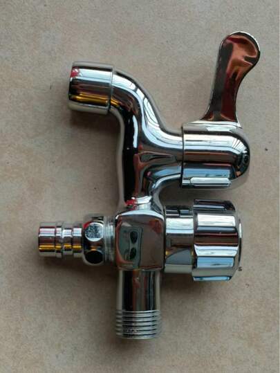 耐用型短款双控不锈钢水龙头，适用于厨房和浴室