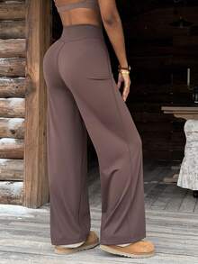 Vintage Street Style High Waist Pants, Elastic Loose Design, Slimming And Lifting, Accentuates Waistline, Suitable For Pilates. High-Waisted Design, Elastic Fabric Enhances Curves, Creates Retro Street Style. Classic High-Waisted Cut, Shaping And Fitting, Loose Silhouette, Showcases Timeless Elegance. Women's Vintage High-Waisted Sweatpants - Brown - View 1