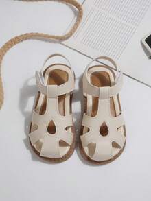 1 Pair Summer New Girls Sandals, Toddler/Kids Woven Closed Toe Soft Bottom Non-Slip Flat Beach Sandals - Beige - View 4