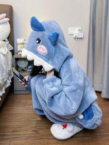 女士法兰绒连体衣，加厚鲨鱼连帽长款毛绒保暖卡通套装，可爱有趣的卡通鲨鱼连帽保暖外套，适合作为生日、万圣节、圣诞节、新年礼物，长袍可作毯子穿着，秋冬季 - 彩色 - 查看 3