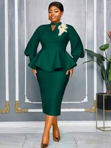 AOMEI 大码女士商务套装，绿色两件套，高领镂空荷叶边上衣，花卉贴花，正式秋季服装，优雅独特，时尚晚装，新年晚宴礼服 - 綠色 - 查看 1