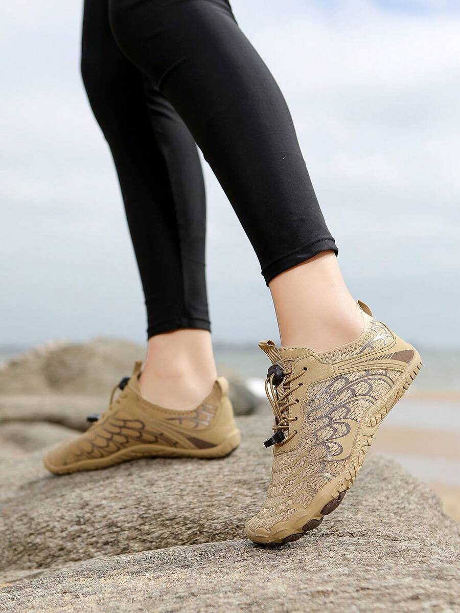 1双女士夏季新款沙滩涉水鞋水上运动速干赤脚水鞋，适合海滩度假、露营、派对、游泳、冲浪、漂流、健身、瑜伽、健身房锻炼