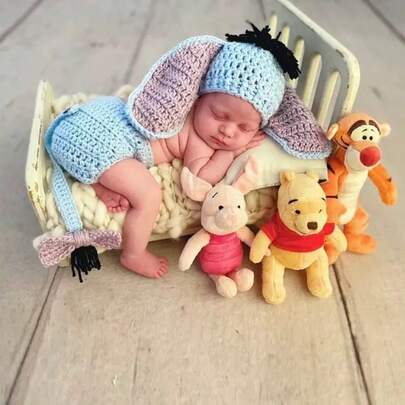 一套新生儿蓝色动物主题摄影服装，婴儿洗礼礼物