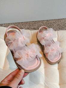 1 Pair Pink Tulle Bow Kids Flat Sandals, Non-Slip & Durable, Low-Top Lace-Up Design, Dreamy Princess Style, Suitable For Kindergarten Outings On Weekends - Pink - View 1