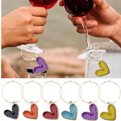 Mặt dây chuyền hình trái tim bằng men tráng men, thích hợp cho ly rượu vang, ly sâm panh, có thể dùng làm vật trang trí treo trong tiệc cưới, đồ trang trí ly rượu hình trái tim, quà tặng trang trí thời trang unisex - thẻ nhận dạng rượu vang, sâm panh, đồ uống và bia, dấu hiệu quầy bar, thích hợp cho các buổi họp mặt gia đình và tiệc tùng.