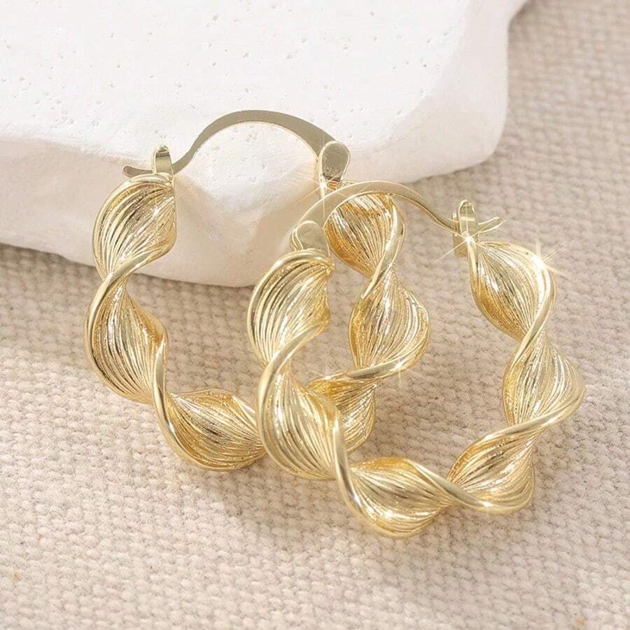 1 Pair Bohemian Minimalist Gold Earrings, Handmade Vintage Copper Material, Fashionable Earrings For Women - Gold - View 1