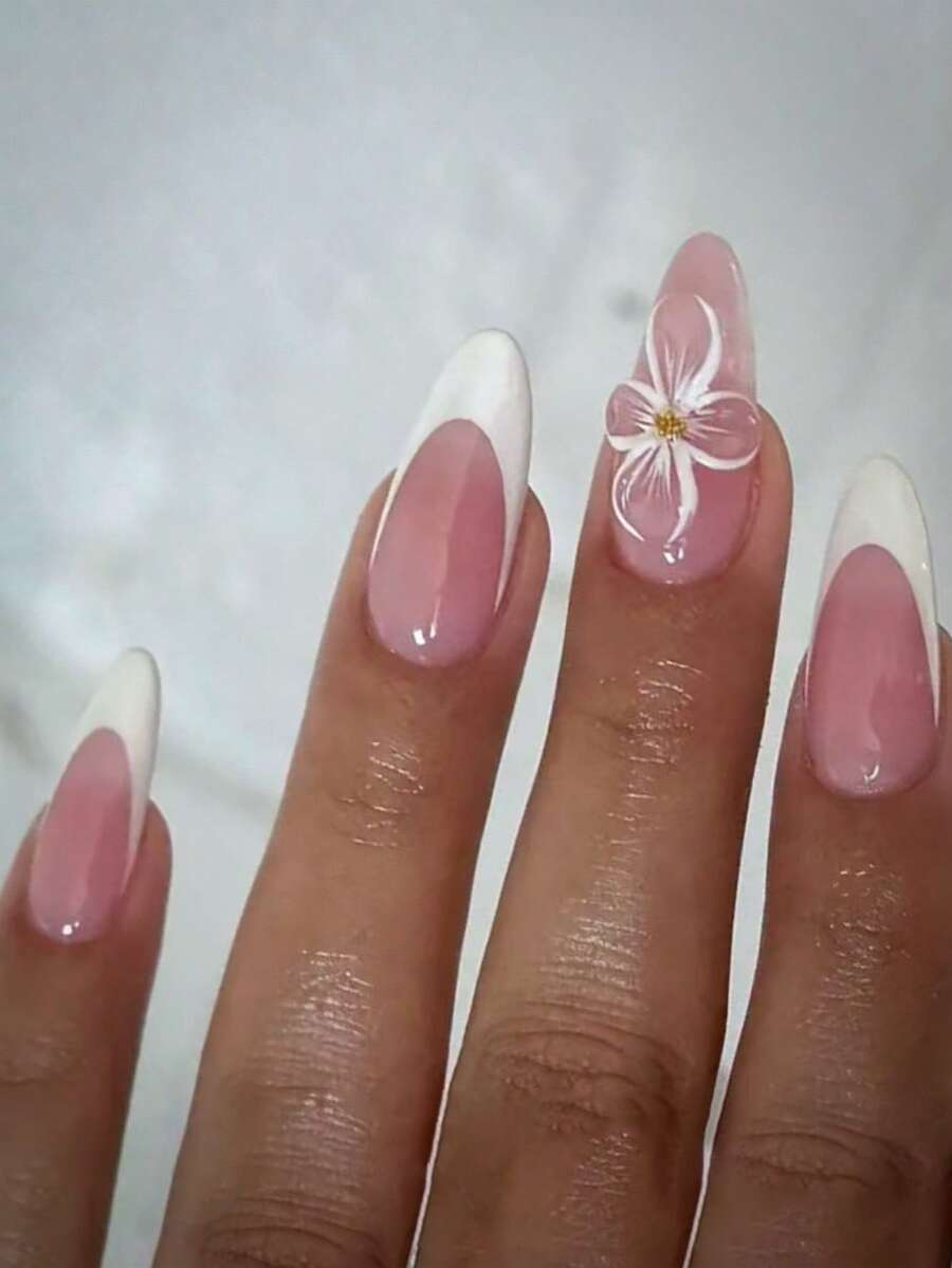 10 miếng dán móng tay kiểu Y2K - Viền trắng hình cánh hoa 3D - Móng tay giả kiểu Pháp màu trắng thủ công - Nền hồng nude, cánh hoa 3D, họa tiết heo vàng - Tinh tế & thanh lịch, phù hợp cho sử dụng hàng ngày, đám cưới, hẹn hò, món quà tuyệt vời nhất cho phụ nữ sành điệu & các cô gái trẻ. Móng tay giả thủ công.