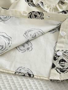 Set de 2 piezas con blusa de manga larga con cuello de volantes y estampado de mariposas + falda para niña