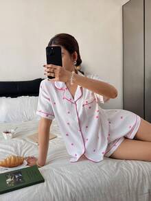 Dreamivo 2件套女士情人节粉色爱心印花夏季睡衣套装，短袖纽扣衬衫和短裤，休闲家居服 - 玫紅色 - 查看 1