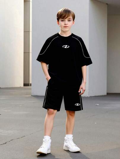 2pcs/Set Teenage Boys' Summer Short Sleeve T-Shirt And Shorts, Fashion Classic Black & White Stripe Print, Loose Fit, Streetwear Style, Casual For Outdoor, Sports, Daily Wear