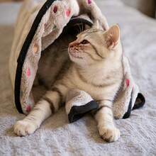 Dotted Pet Blanket With Black Trim, Suitable For Dogs And Cats. Dotted Pattern, Super Soft And Fluffy, Fit For Small, Medium, And Large Dogs As Well As Small Cats. - Camel - View 4