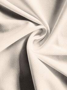 男士运动套装，字母印花圆领休闲卫衣和运动裤两件套，适合户外运动。