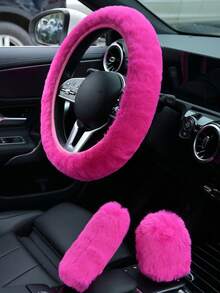 一套汽车方向盘套、换挡杆套和手刹套，冬季保暖绒面材质，弹性贴合，通用型汽车内饰配件