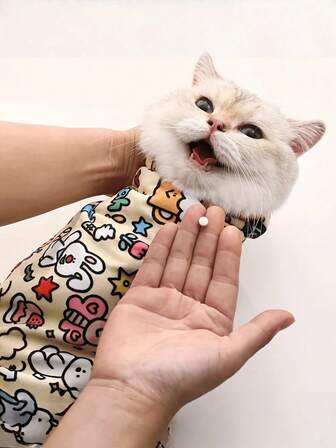 A Multi-Sized Self-Adhesive Blanket - Reusable Self-Adhesive Protective Towel: Convenient For Trimming Your Puppy Or Kitten's Nails, Administering Medication And Deworming - Pet Grooming Kit - Soft Reusable Self-Adhesive Protective Cover, Suitable For Feeding Pets, Cleaning Ears, Eyes And Mouths, Cats, Cat Accessories, Things For Cats