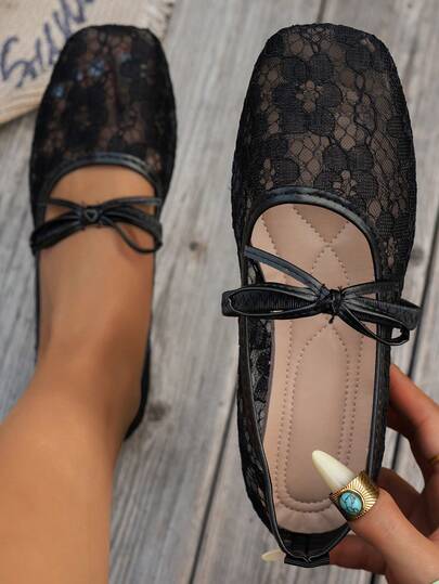 أحذية نسائية مسطحة بربطة فراشة وأصبع مربع، أحذية كاجوال مصنوعة من الأنسجة، أحذية باليه كاجوال بمقاسات كبيرة، أحذية باليه مريحة للصيف، أحذية كاجوال سهلة الارتداء للأمهات، أحذية نسائية متعددة الاستخدامات، أحذية بنمط بوهيمي باللون الأصفر والأسود والأبيض والبيج والأزرق الفاتح والنمر، أحذية مسطحة بتصميم دانتيل للربيع/الخريف، أحذية كاجوال صيفية للمشي خارجيًا بأحجام كبيرة للسيدات في الطراز الأوروبي والأمريكي، أحذية نسائية مسطحة كاجوال، أحذية منسدلة، أحذية نسائية صينية بتصميم وشاح مجوف