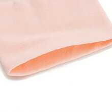 一双舞蹈专用短袜，芭蕾舞练习袜，体操和健美操薄丝袜，适合日常训练和舞台表演。