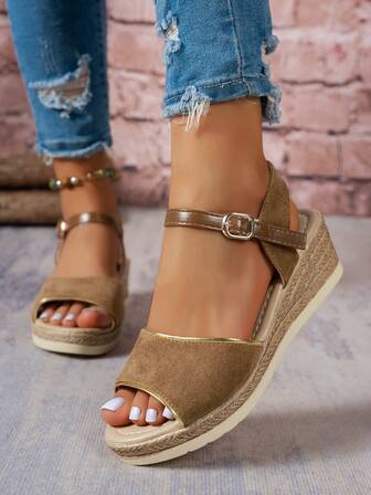 Vattentäta kilklackade sandaler för kvinnor, nya sommarutomhusmode, tjocka klackar, platta höga klackar med en rem för damer