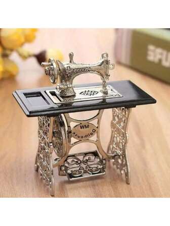 Decoration Metal Material Mini Replica Nostalgic Ornament Desktop Display Craft Gift Home Soft Decoration Creative Ornament Collectible Model Study Decor Accessory