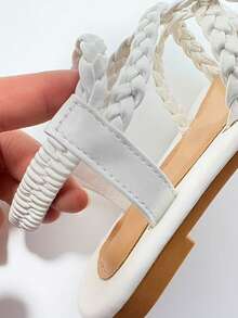 1 Pair Fashion Children's Sandals, Boys & Girls Flat Thong Sandals With Woven Strap Design, Stylish & Comfortable, Wear-Resistant & Non-Slip, Suitable For Casual Daily Wear, Vacation, Outings And Gatherings, Summer Bestselling Sandals. - Beige - View 8