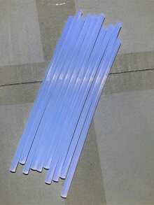 100支迷你超透明热熔胶棒，尺寸：0.27 x 7.87英寸，透明热熔胶，顺滑透明，无异味，粘性强，兼容大多数热熔胶枪，适用于DIY、艺术、工艺、密封、木工、塑料、织物、陶瓷等。产品数量和尺寸可能存在5%的误差。 - 彩色 - 查看 7