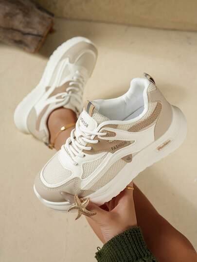 1 Pair Women's Breathable Mesh Patchwork Round Toe Lace-Up Flat Casual Sports Shoes, Outdoor Sports, All Season, Khaki Leather & Mesh Patchwork Flat Sneakers