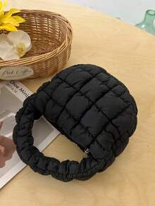 新款創意黑色雲狀泡泡手提包，外觀精美輕巧，帶有皺紋紋理和縫線的休閒手機袋，頂部拉鍊設計方便實用，可手提或手腕攜帶，適用於日常休閒、派對和約會，儲存手機、口紅和零錢。 - 黑色 - 查看 11