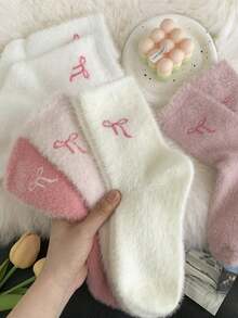 1 Pair Thick Warm Ultra-Soft Mink Plush Bow Embroidered Fluffy Mid-Calf Socks For Daily Home Lounging & Sleep & Valentine's Day & Christmas Sweet Warm Romantic GiftingCrafted From Premium Cloud-Like Mink Plush Fabric, These Mid-Calf Socks Are Ultra-Soft Against The Skin And Thick Enough To Lock In Cozy Warmth-Perfect As A Cozy Autumn/Winter Daily Staple - Multicolor - View 5