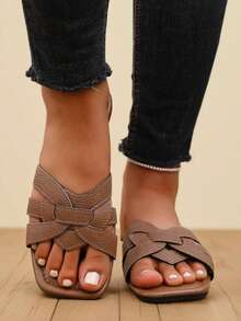 夏季新款时尚平底拖鞋，纯色设计，细带交叉波西米亚风，适合户外、休闲、度假、海滩和室内穿着，棕色平底露趾轻便透气女式拖鞋 - 巧克力棕 - 查看 6