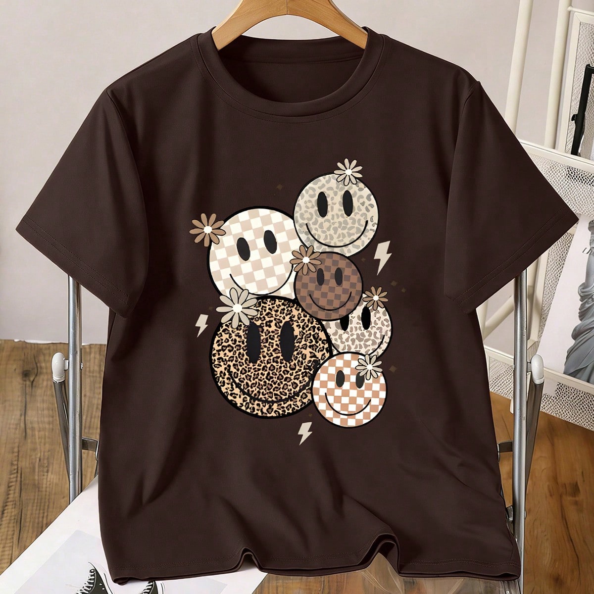 Camiseta de manga corta para niñas con estampado de cara sonriente, ropa infantil casual y de moda, prendas para niñas