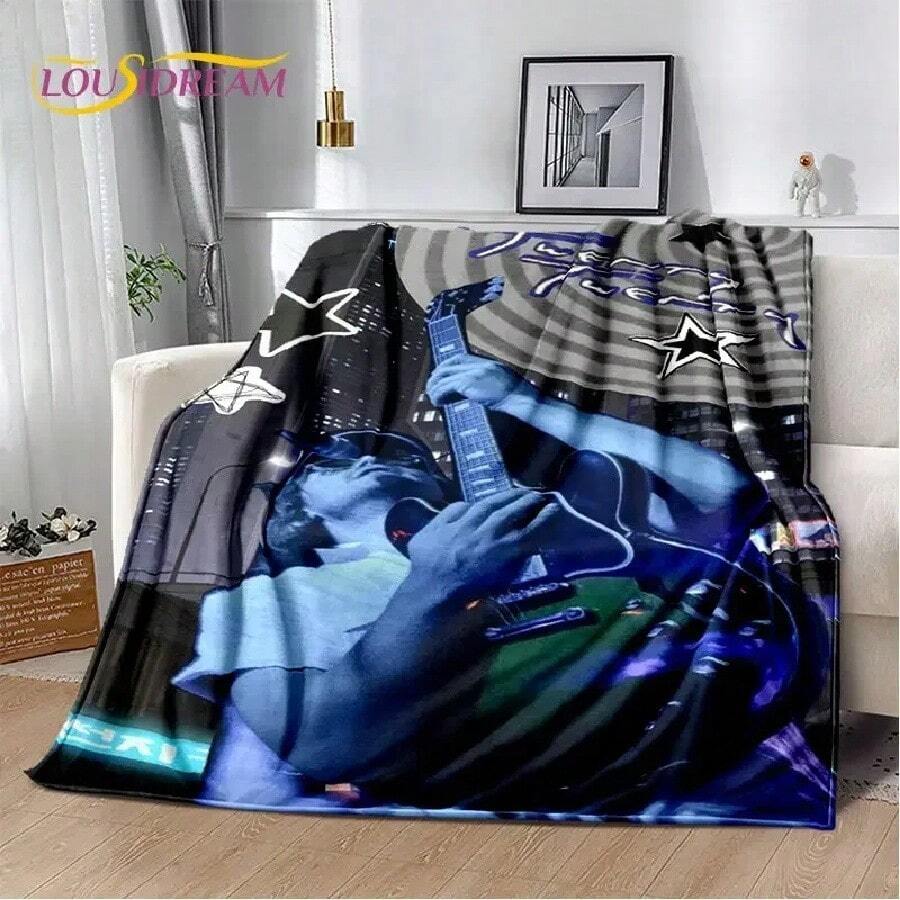 Cozy Flannel Throw Blanket With Cap Design Perfect For Graduation Gifts Soft Plush Text Printed Creative PresentCozy Flannel Throw Blanket With Westie Christmas Tree Design For Bedroom Bedspread  Soft West Highland Terrier Dog MerchandiseCozy Fleece Movie Blanket Soft Plush For Living Room Office Bedroom Perfect Nightmare Before Christmas Gift For Adults  Cozy Fluffy Throw Blankets For Winter  Warm Fleece  Cartoon Design  Perfect For Bed Sofa Camping  Soft Microfiber BeddingCozy Fruit Flannel Anime Throw Blanket For Living Room Bedroom Bed Sofa And Picnic  Soft Plush Blanket Set - 白2 - 查看 1