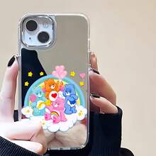 Estuche para teléfono con espejo Care Bear Friendship, perfecto para difundir alegría y positividad, presenta alegres osos cariñosos con globos y dulces sobre un fondo de arcoíris compatible con  17,  16 Pro Max,  15 Pro Max,  13 y  12 hecho de TPU duradero para una protección óptima contra golpes y caídas, este estuche es un regalo ideal para ocasiones especiales de seres queridos como cumpleaños, días festivos o cualquier día que desee compartir algo de amor y felicidad - Plateado - Ver 3