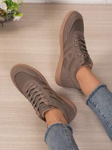 2025 Women's Casual Shoes, New Fashionable Casual Sneakers, Flat Lace-Up Versatile Sneakers, Plus Size 36-43 - Brown - View 5