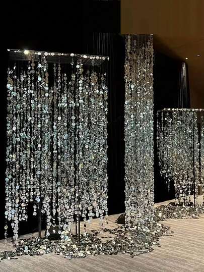 3pcs Silver Mirror PVC Sequin Curtain Decor, Shiny Sequin Wreath, Sparkling Dreamlike Wedding & Holiday Decoration Essential, Wedding Arch Backdrop, Room Divider Curtain, Shiny Party Beads, Suitable For Home Holidays, Parties & Celebrations, Wedding Decor, Valentine's Day, Easter, Anniversary Party, Engagement