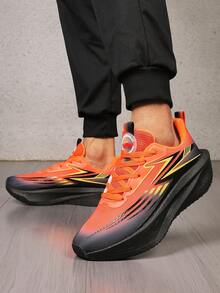 Jifffly أحذية جري خفيفة الوزن مريحة للتنفس وماصة للصدمات مع قدرة ارتداد للمراهقين، أحذية رياضية كاجوال متعددة الاستخدامات ذات نعل من ألياف الكربون مانعة للانزلاق - الأسود والبرتقالي - مشاهدة 5