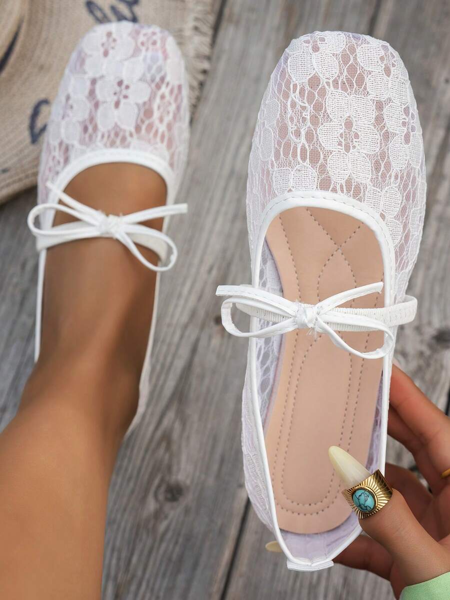 Schleife Quadratische Spitze Damen Flache Schuhe, Gestrickte Hausschuhe, Große Größen Casual Ballett Schuhe, Flache Damen Slip-On Schuhe, Bequeme vielseitige Schuhe, Boho Stil Gelb, Schwarz, Weiß, Beige, Hellblau, Leopard Muster, Frühling/Herbst Spitze Flache Schuhe, Europäisch und Amerikanisch Große Größen Sommer Outdoor Casual Laufschuhe, Schlabbrige Schuhe, Cut Out Schleife Damen Loafer, Elegante Weiße Flache Schuhe, Blumig