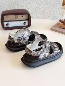 1 Pair Kids Camouflage Hook And Loop Sandals, Summer Open Toe Thick Sole Casual Fashion Children Beach Shoes - Brown - View 5