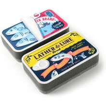 Tidy TINS - Esponjas de sardina auténticas, Juego de 2, esponjas duraderas en Capas, Divertido y Peculiar Accesorio de Cocina Inspirado en Pescado en Lata, Paquete Listo para Regalo - 1 - Ver 8