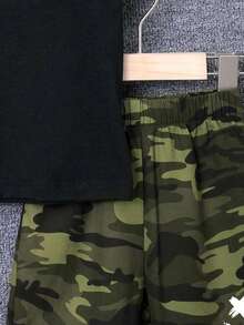 男童迷彩拼接卡通印花短袖T恤和抽绳短裤休闲套装 - 軍綠色 - 查看 5