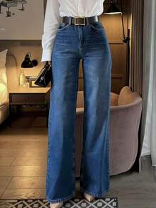 The New Women's Jeans Feature A Straight-Cut Design, With An Elegant And Fashionable Style. They Are Both Casual And Versatile. Spring - Medium Wash - View 4
