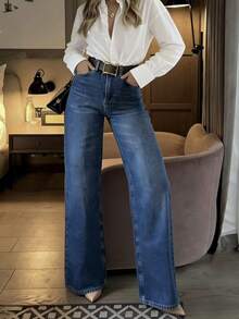 The New Women's Jeans Feature A Straight-Cut Design, With An Elegant And Fashionable Style. They Are Both Casual And Versatile. Spring - Medium Wash - View 5