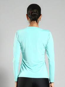 FITNATION Women's Long-Sleeved T-Shirt With UV50 Sun Protection - Hijau muda - View 3