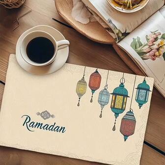 4-teilige Tischset im Ramadan-Thema mit den Buchstaben "Ramadan Kareem" und Laternen-Muster Design. Geeignet für Zusammenkünfte, Essen und Feiertagsdekoration. Die Größe beträgt 30x45 Zentimeter, passend für Heimdekoration, Feiertags-Tischdekoration, ländliche Feiertags-Dekoration, ländlicher Stil, waschbare Matten, strapazierfähige Materialien, Feiertags-Tischdekoration und Unterhaltung Zuhause.