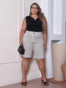 Bermuda Plus Size Feminina Tecido Linho Simples elegante Com Zíper Botão e Bolsos - Bege - Visão 9